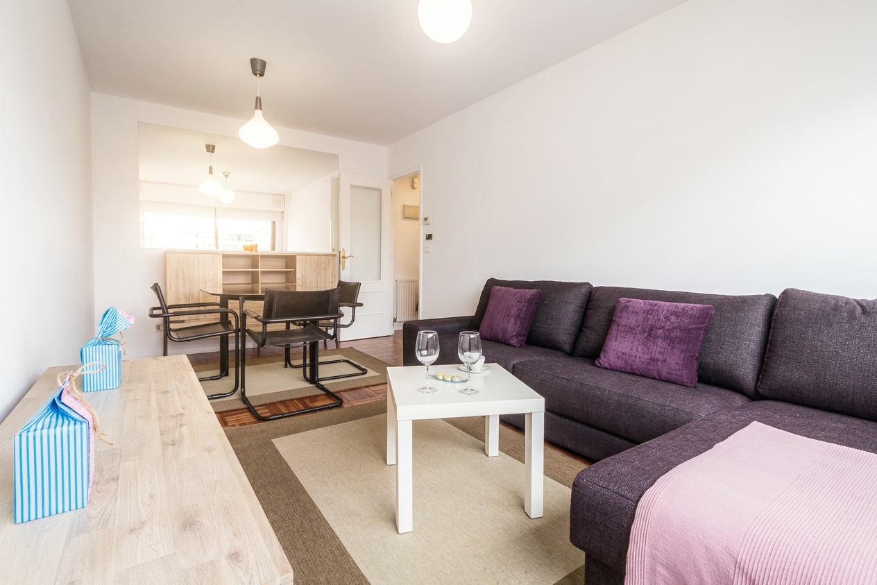Un apartamento práctico, luminoso y bien resuelto